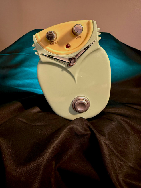 Vist Large View of Product Image Which is Used Danelectro COOL CAT CHORUS GUITAR PEDAL Chorus Pedal