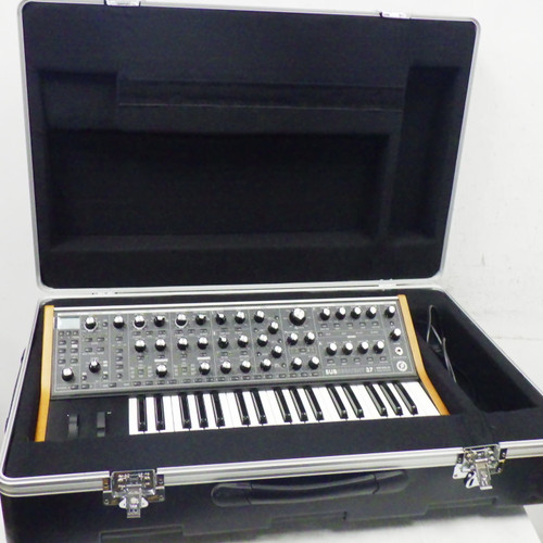 Vist Large View of Product Image Which is Used Moog subsequent 37 Synthesizer 49-Key Synthesizer 49-Key