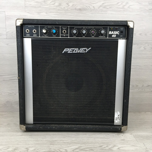 Vist Large View of Product Image Which is Used Peavey BASIC 40 BASS COMBO 1X12 Vintage Bass Combo Amplifier