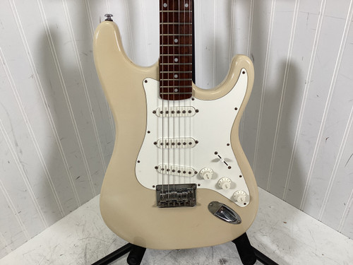 Vist Large View of Product Image Which is Used NO BRAND (Brandless Product) S-TYPE S Type Electric Guitar White 6-String
