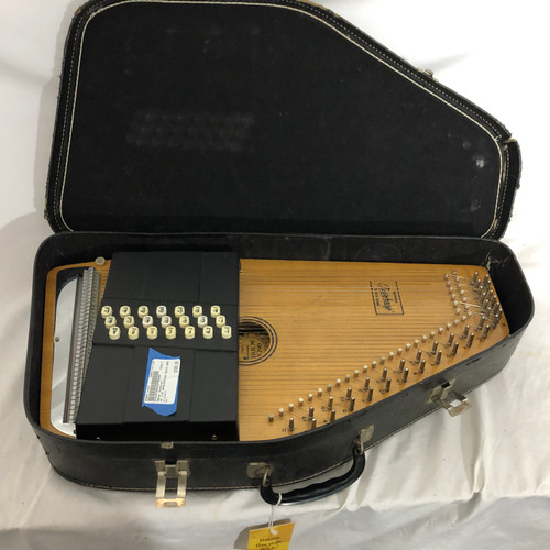 Vist Large View of Product Image Which is Used Oscar Schmidt 45 C/R APALACHIAN AUTO HARP Vintage Instrument
