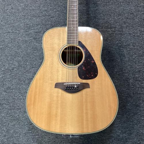 Vist Large View of Product Image Which is Used Yamaha FG820-12 Laminate Top Acoustic Guitar Natural