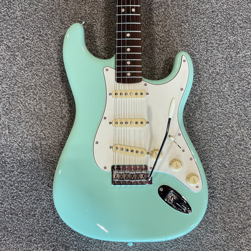 Vist Large View of Product Image Which is Used 2023 FENDER VINTERA II 70S STRATOCASTER MIM Electric Guitar