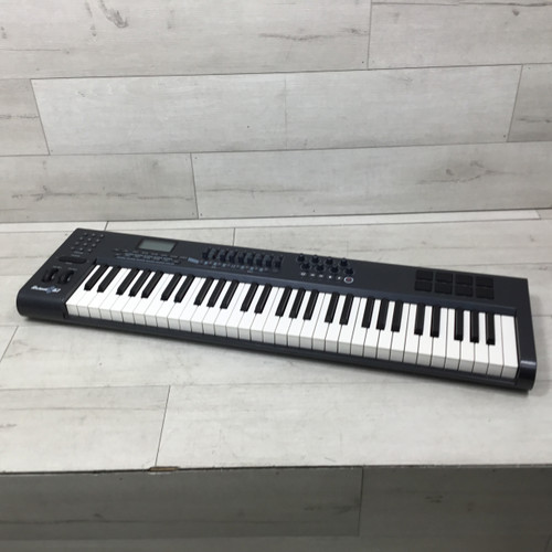 Vist Large View of Product Image Which is Used M-Audio Axiom 61 61-Key Controller