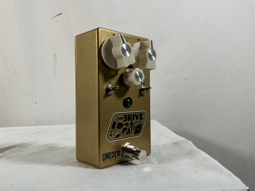 Vist Large View of Product Image Which is Used ONEDER EFFECTS Distortion Pedal