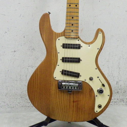 Vist Large View of Product Image Which is Used Peavey T-30 S Type Electric Guitar Wood 6-String