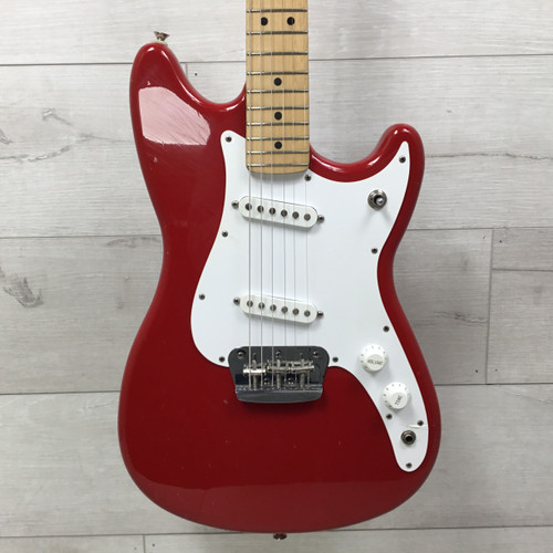 Vist Large View of Product Image Which is Used Fender Duo Sonic Red 1993 Electric Guitar
