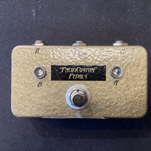 Vist Large View of Product Image Which is Used PACIFIC CUSTOM A/B SWITCH Switch Pedal