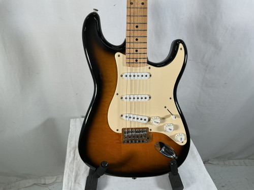 Vist Large View of Product Image Which is Used Squier AFFINITY STRAT S Type Electric Guitar Sunburst 6-String