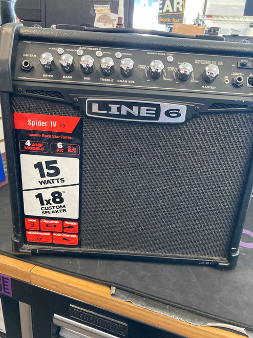 Vist Large View of Product Image Which is Used Line 6 SPIDER IV 15W 1 x 8 Solid State Amplifier 1 x 8