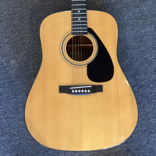 Vist Large View of Product Image Which is Used Yamaha F01DS Laminate Top Acoustic Guitar Natural