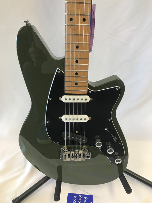 Vist Large View of Product Image Which is Used Reverend SIX GUN Electric Guitar Green 6-String
