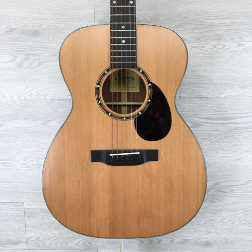 Vist Large View of Product Image Which is Used Eastman E2OM Solid Top Acoustic Guitar Wood