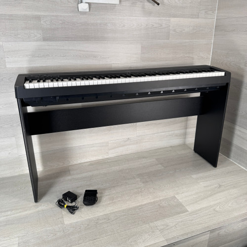 Vist Large View of Product Image Which is Used Yamaha P-71 Digital Piano - 88-key - Local Pickup Only