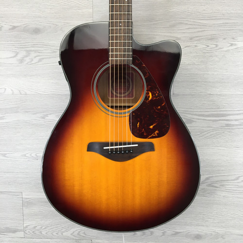 Vist Large View of Product Image Which is Used Yamaha FSX700SC Solid Top Acoustic Guitar Sunburst