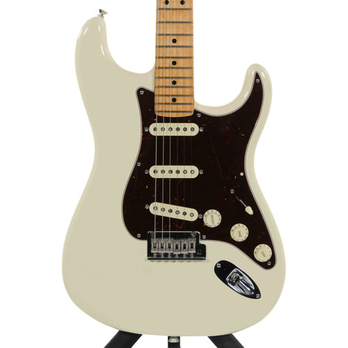 Vist Large View of Product Image Which is Used Fender AMERICAN STANDARD STRATOCASTER 2016 S Type Electric Guitar White 6-String
