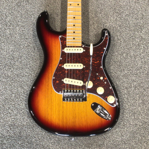 Vist Large View of Product Image Which is Used TAGIMA TG-530-SB Electric Guitar