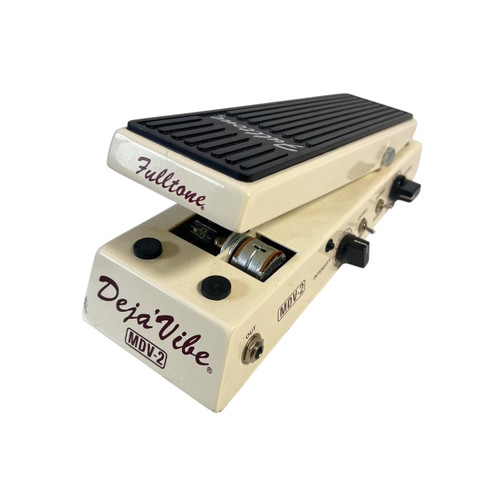 Vist Large View of Product Image Which is Used Fulltone Deja Vibe MDV-2 Uni-Vibe Pedal – Chorus/Vibrato, Optical Circuit, Expression Ready