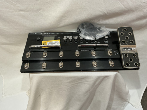 Vist Large View of Product Image Which is Used Line 6 POD X3 LIVE Multi-FX Pedal