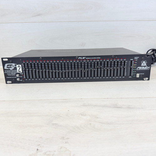 Vist Large View of Product Image Which is Used Peavey Q431FX Pro Sound Effect