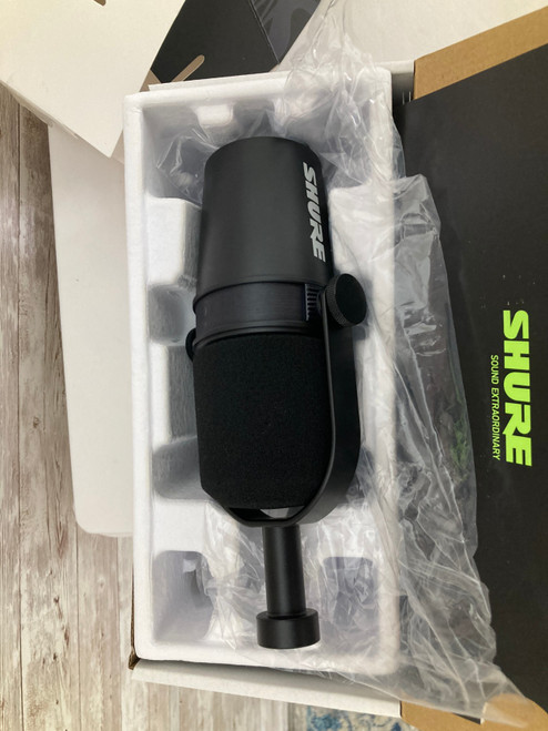 Vist Large View of Product Image Which is Used Shure MV7X DYN BROADCAST MIC