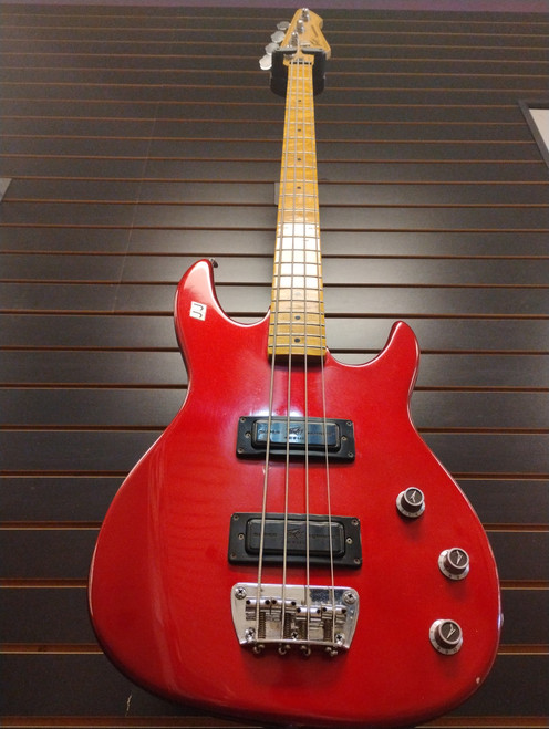 Vist Large View of Product Image Which is Used Peavey FOUNDATION MADE IN USA Bass Guitar Red 4-String
