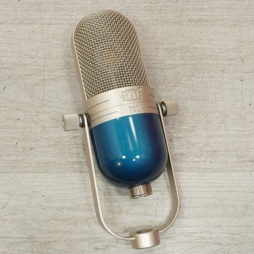 Vist Large View of Product Image Which is Used Mxl 700 Condenser Microphone