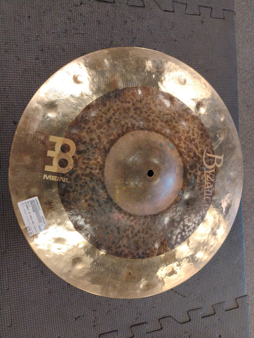 Vist Large View of Product Image Which is Used Meinl BYZANCE 18 INCH MED THIN CRASH Crash Cymbal 18"