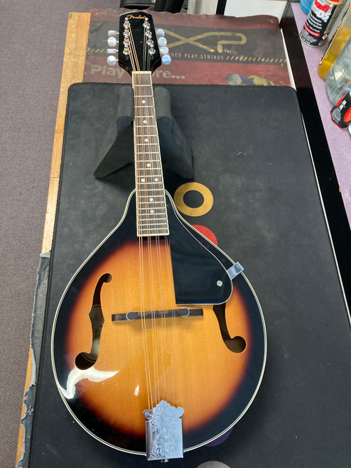 Vist Large View of Product Image Which is Used Fender FM-100 Mandolin