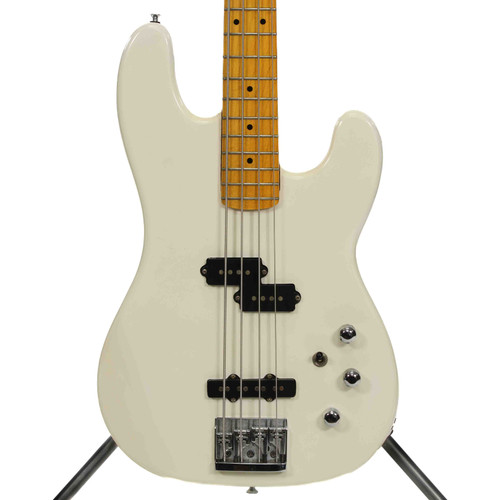Vist Large View of Product Image Which is Used 700ST Bass Guitar White 4-String