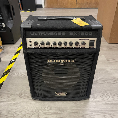 Vist Large View of Product Image Which is Used - Behringer ULTRABASS BX1200 W/FTSW Bass Combo Amplifier 