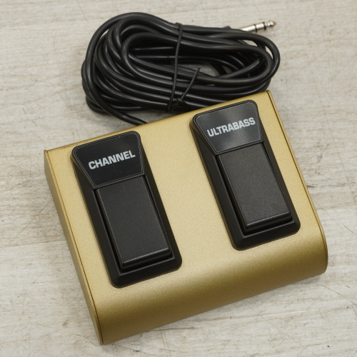 Vist Large View of Product Image Which is Used Behringer FS112B Switch Pedal