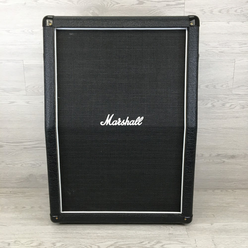 Vist Large View of Product Image Which is Used Marshall MX212AR VERTICAL EXTENSION CAB 2 x 12 Guitar Speaker Cabinet 2 x 12