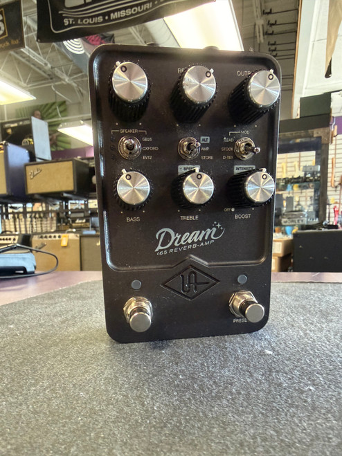 Vist Large View of Product Image Which is Used UNIVERSAL AUDIO DREAM 65 REVERB AMP Guitar PreAmp Pedal