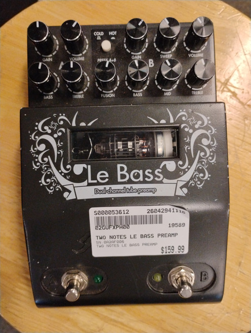 Vist Large View of Product Image Which is Used TWO NOTES LE BASS PREAMP Guitar Effect