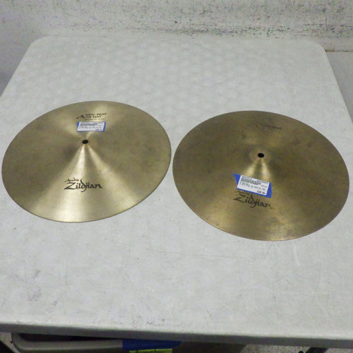 Vist Large View of Product Image Which is Used Zildjian A NEW BEAT 14 INCH HI HAT PAIR Hi Hat Cymbals 14"
