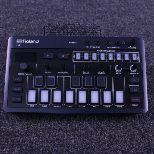 Vist Large View of Product Image Which is Used Roland J-6 COMPACT SYNTH Compact Synthesizer Compact