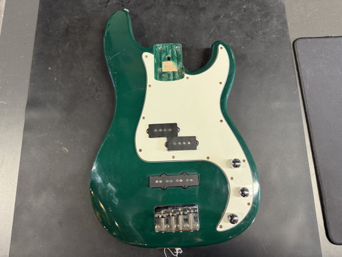 Vist Large View of Product Image Which is Used Squier STANDARD P BASS SPECIAL LOADED BODY P Type Bass Guitar Green 4-String