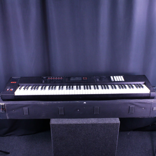 Vist Large View of Product Image Which is Used Roland FA 08 DIGITAL KEYBOARD 88-Key Keyboard 88-key