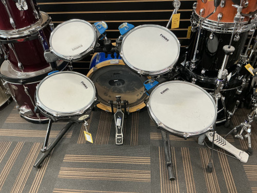 Vist Large View of Product Image Which is Used TRAPS ACOUSTIC 5-PIECE TRAVEL KIT Drum Shell Kit Blue