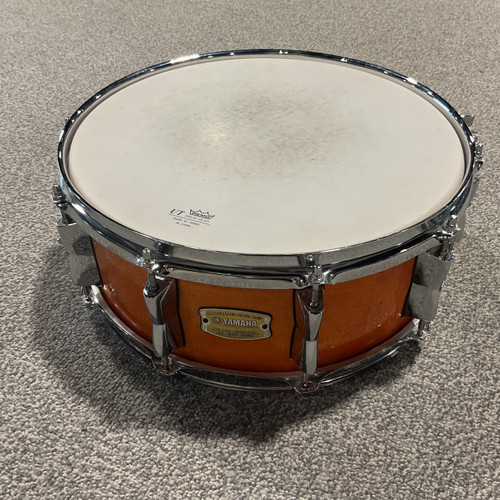 Vist Large View of Product Image Which is Used YAMAHA STAGE CUSTOM BIRCH 5.5 X 14 Snare Drum