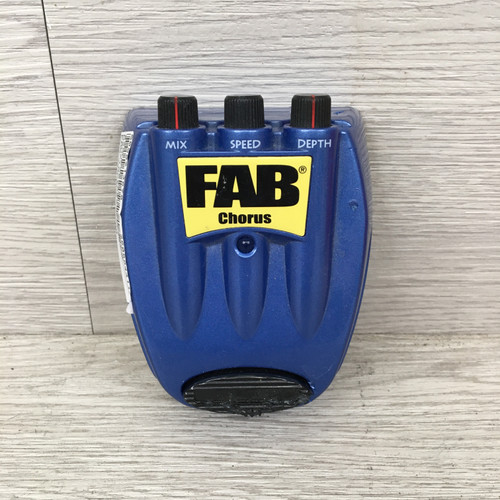 Vist Large View of Product Image Which is Used Danelectro FAB CHORUS -WEAR Chorus Pedal