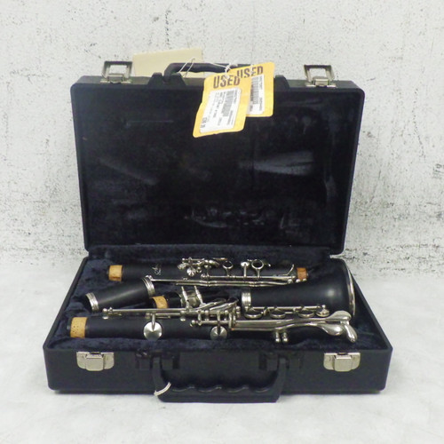 Vist Large View of Product Image Which is Used Armstrong 4001 CLARINET W/CASE Resonite Clarinet