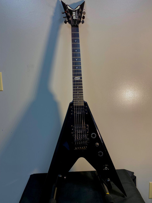 Vist Large View of Product Image Which is Used Dean DIME RAZORBACK V MIK Pointy Electric Guitar Black 6-String