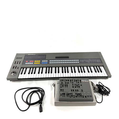 Vist Large View of Product Image Which is Used Roland JX-8P POLYPHONIC with PG 800 Vintage 61-Key Synthesizer 
