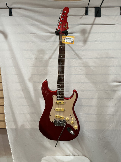 Vist Large View of Product Image Which is Used G&L TRIBUTE SERIES LEGACY S Type Electric Guitar Red 6-String