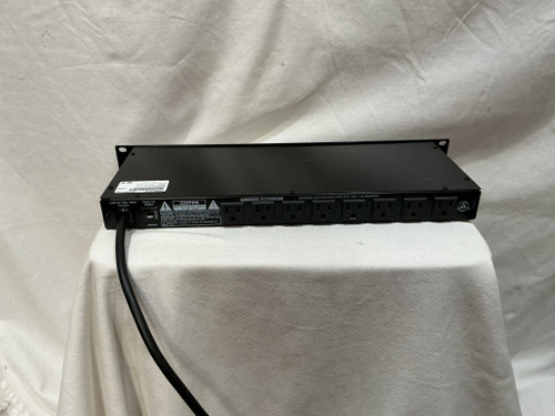 Vist Large View of Product Image Which is Used Furman MERIT SERIES M-8 Pro Sound Product