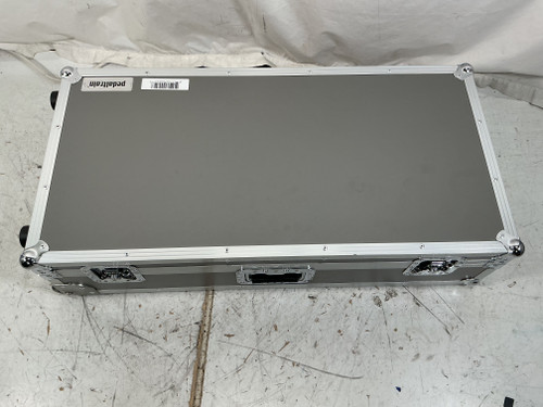 Vist Large View of Product Image Which is Used Pedaltrain CLASSIC PRO + TOURING CASE Pedal Board
