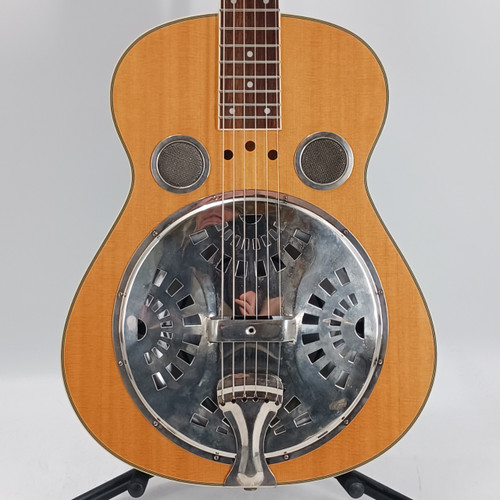 Vist Large View of Product Image Which is Used Regal RESONATOR SQUARENECK RD-45S Solid Top Acoustic Guitar Natural