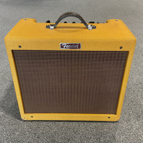 Vist Large View of Product Image Which is Used FENDER BLUES JUNIOR LTD TWEED Tube Combo Amplifier